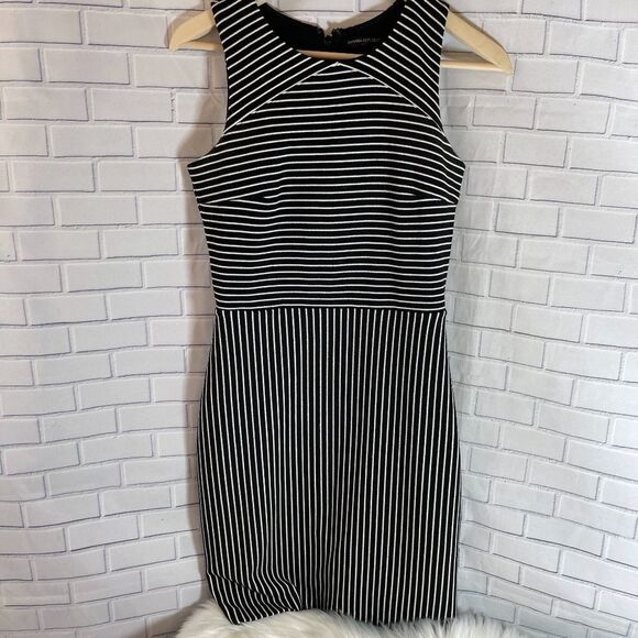 Banana Republic Navy/White Striped Mini Dress Sz 0 - Picture 1 of 4